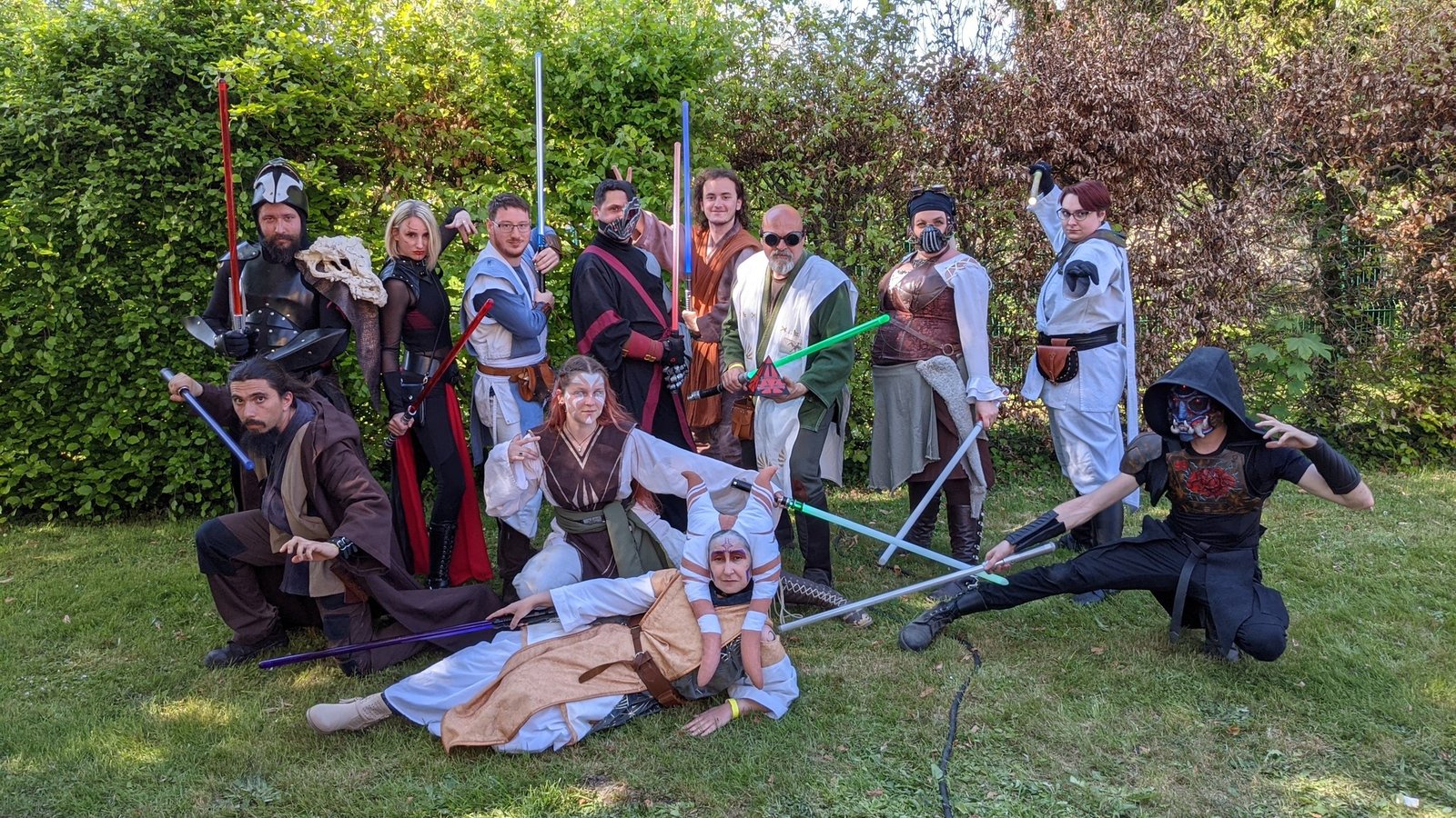 2022/MM/JJ - Photo de groupe 2022/MM/JJ - Photo de groupe