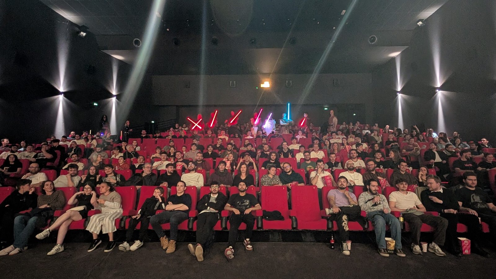 PXL_20250425_181543406.MP PXL_20250425_181543406.MP